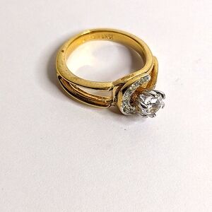 Vintage 18KT HGE Ring – CZ‎ Accent Stones Size 5